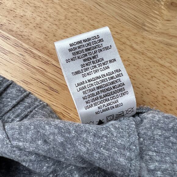 Women's Mankato East Cougars Gray Graphic Athletic Shorts - Size XL - NWT - Picture 5 of 6